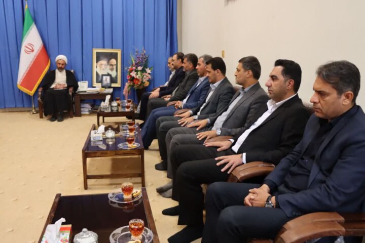 امام جمعه: ساخت‌وسازهای غیرمجاز در ایلام ساماندهی شود