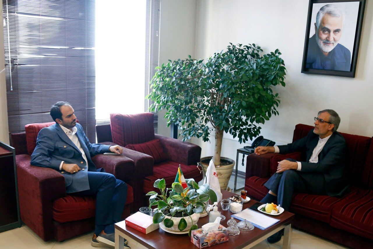 بازدید مدیرعامل ایرنا از موسسه همشهری