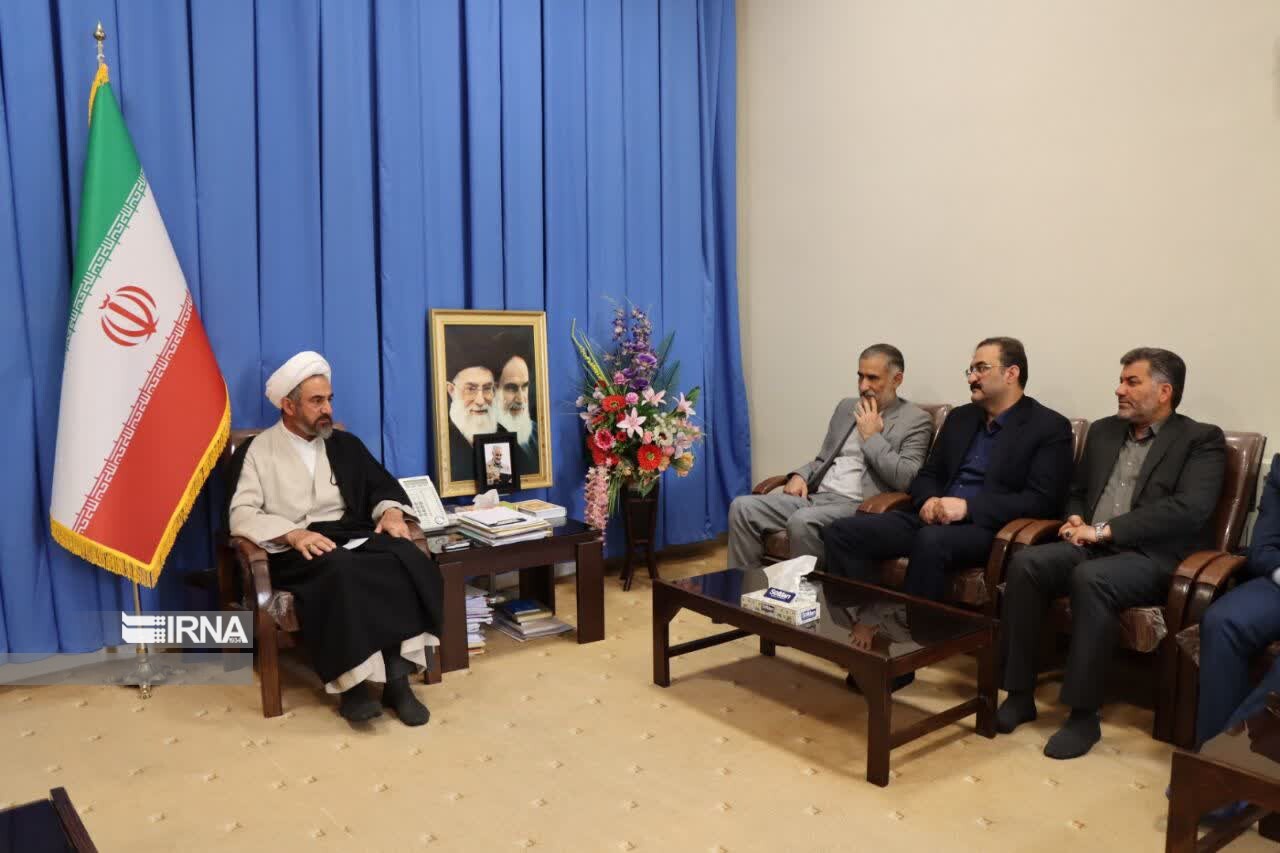 امام جمعه: ساخت‌وسازهای غیرمجاز در ایلام ساماندهی شود