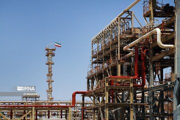 تأمین پنج مگاوات برق از انرژی خورشیدی در پالایشگاه گاز هویزه