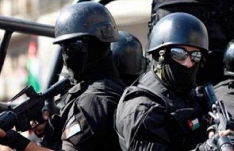 اردن 16 نفر را به اتهام اقدام عليه امنيت ملي بازداشت كرد اردن 16 نفر را به اتهام اقدام عليه امنيت ملي بازداشت كرد