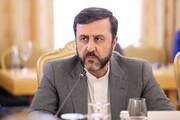 غريب آبادي: لن نتخلى عن صناعة التخصيب ..لا لرفع العقوبات على الورق