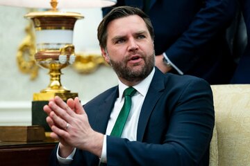 معاون ترامپ: اروپا نباید رعیت امنیتی آمریکا بماند / زمان مسئولیت‌پذیری واقعی فرارسیده است