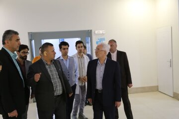 انتقاد استاندار خراسان‌شمالی از تاخیر در بهره‌برداری از یک مرکز درمانی بجنورد