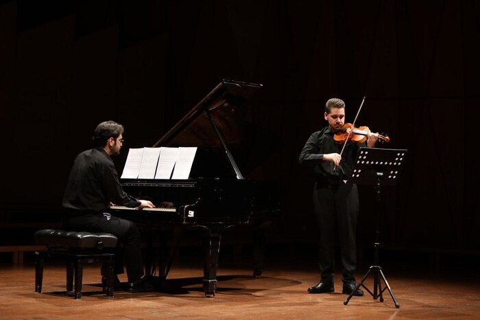 خبرهایی از جشنواره موسیقی نواحی و درگذشت قیچکنواز پیشکسوت