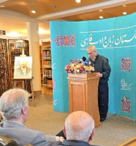 خرمشاهی: با همه این پرکاری‌ نیم بیشتر عمرم را به هیچ تلف کردم