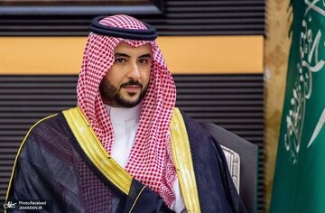 Le ministre de la Défense saoudien en visite à Téhéran