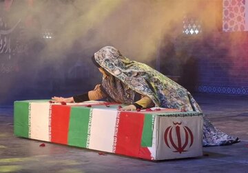 مادر شهیدان پسندی در جوانرود به فرزندان شهیدش پیوست