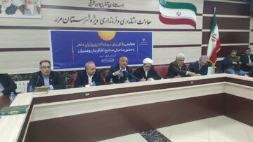 وزیر کار: نمایشگاه دایمی مبلمان و فرش در مناطق مرزی می تواند به افزایش صادرات کمک کند
