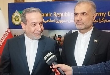 عراقچی: شنبه به رُم می‌روم؛ دیدار با پوتین عملیاتی بود