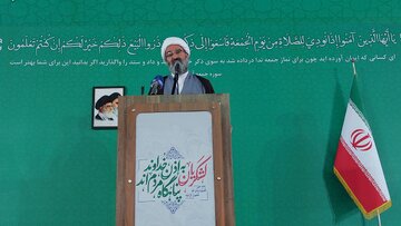 امام جمعه سمنان: صهیونیست‌ها چوب جنایت‌های خود را می‌خورند