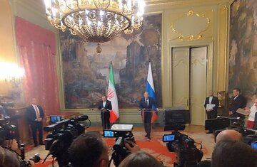 La visita del canciller iraní a Moscú en imágenes