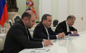 La visita del canciller iraní a Moscú en imágenes
