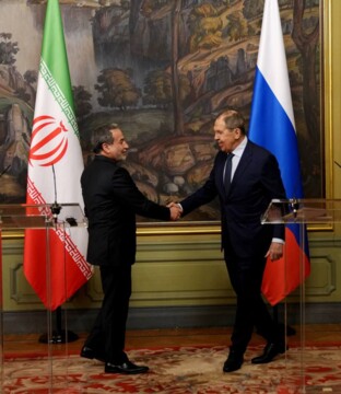 La visita del canciller iraní a Moscú en imágenes