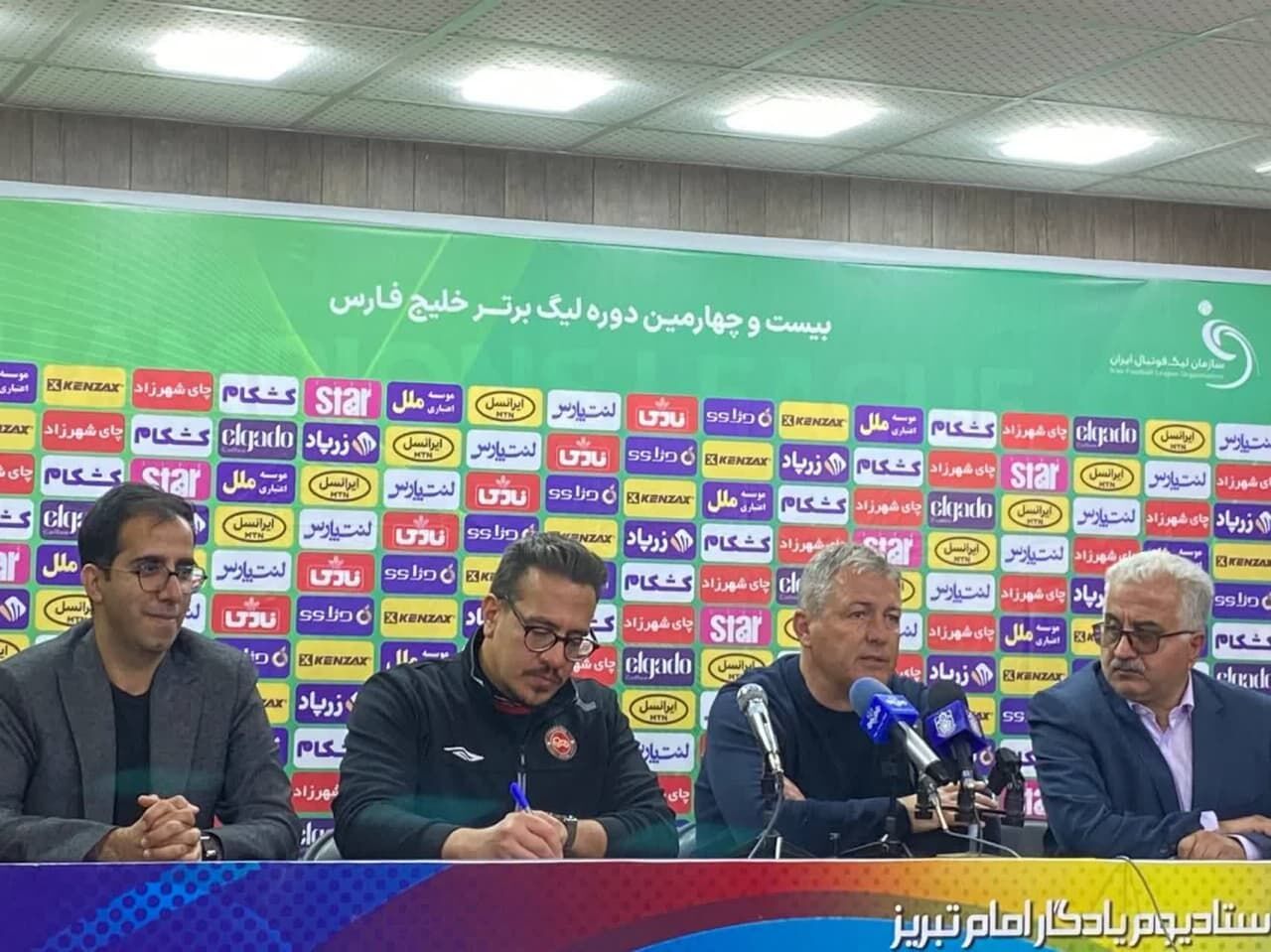 سرمربی تراکتور: جادوی خاصی نداریم سرمربی تراکتور: جادوی خاصی نداریم