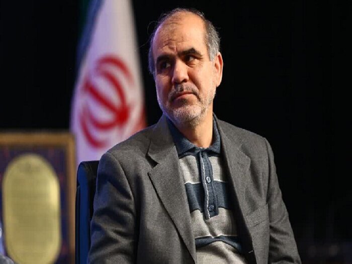 «آقای ورزش» به نمایشگاه کتاب میآید