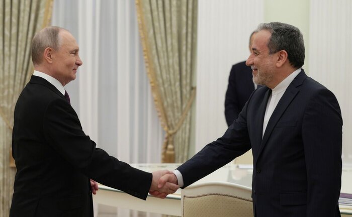 El embajador de Irán en Moscú relata sobre el mensaje del Líder Supremo al presidente de Rusia y la respuesta de Putin 