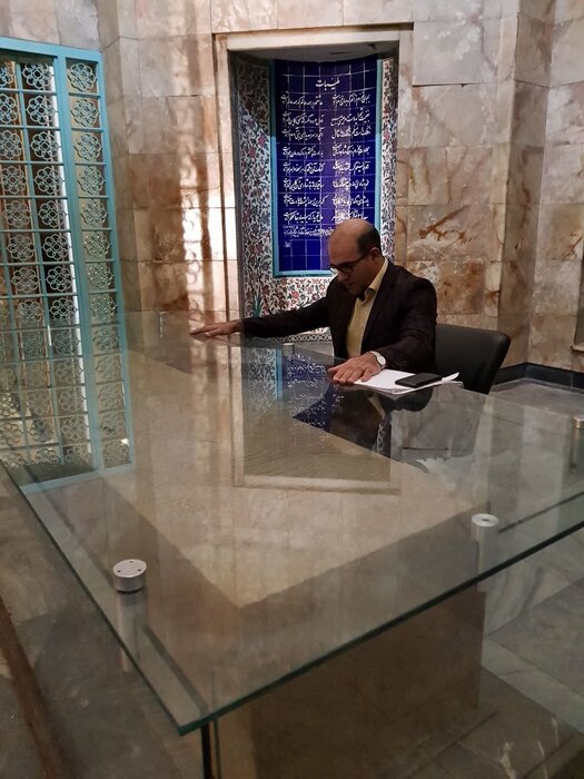پژوهشگر سعدیشناس: سعدی انسان را به درنگ در خویشتن دعوت میکند