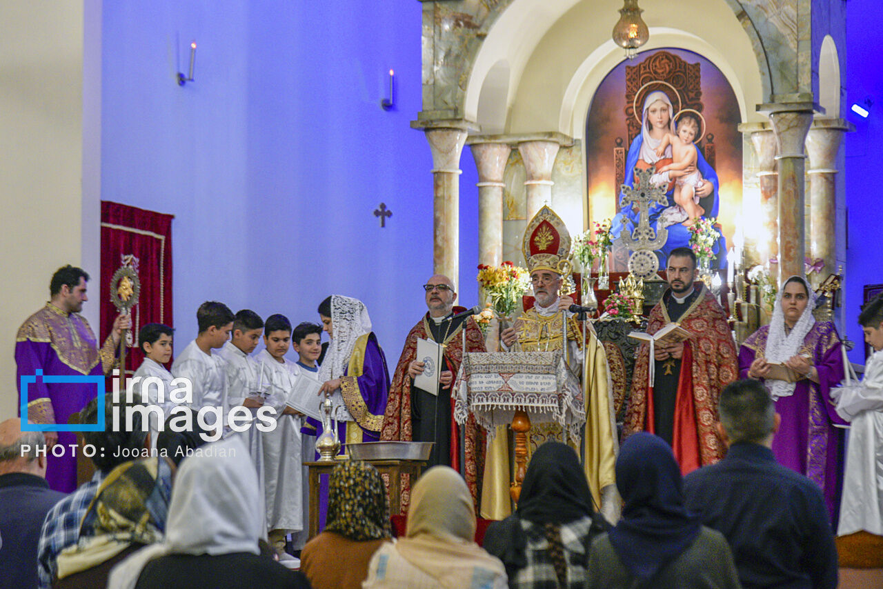 Comunidad armenia en Teherán conmemora la Semana Santa y celebra la Pascua