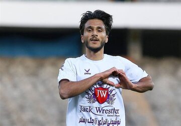 گلزن هوادار : عاشق استقلال هستم!