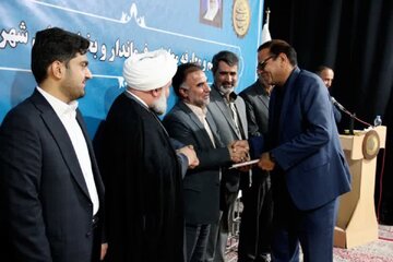 رضایت مردم معیار اصلی ارزیابی عملکرد مدیران است