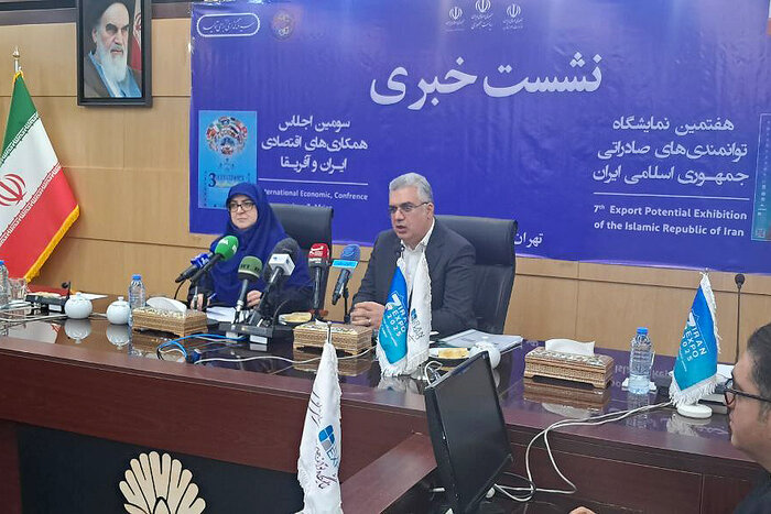 مهاجرانی: برای سرمایهگذاری آمریکایی ها به زیرساخت های مناسب نیاز است