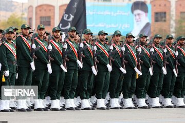 دریادار سیاری: سپاه پاسداران مظهر اقتدار میدانی است