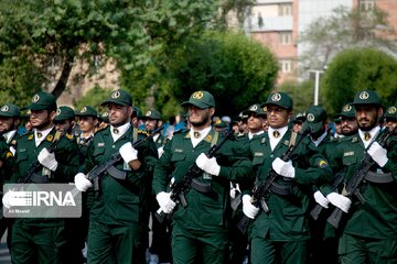 وزیر دفاع: سپاه کارنامه‌ای رزین و عملکردی درخشان دارد