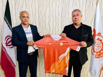 قرارداد سرمربی تیم فوتسال مس سونگون تمدید شد
