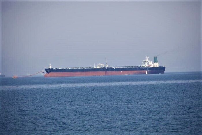 Haftstrafen und Geldbußen für Besatzung zweier ausländischer Tanker wegen Treibstoffschmuggels im Hormozgan