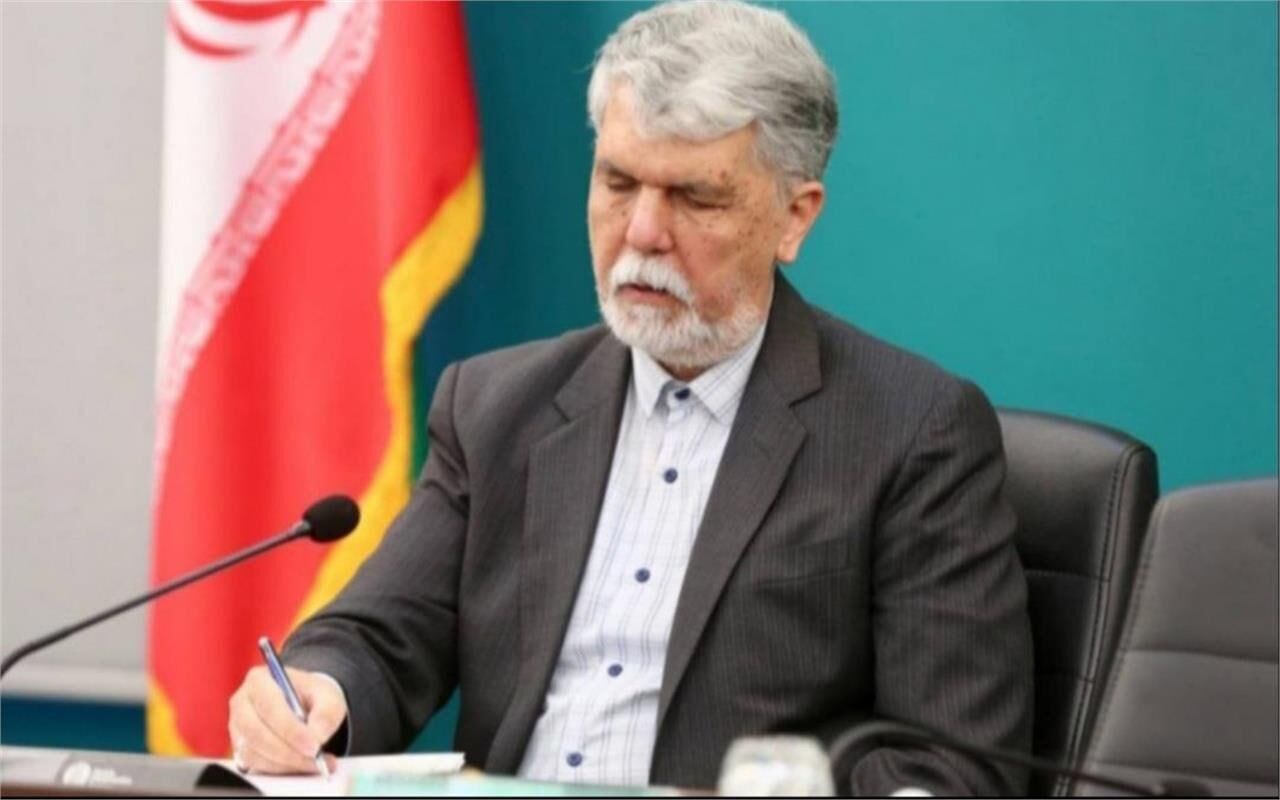 Ministre iranien de la Culture : Le pape François, un messager de tolérance religieuse Ministre iranien de la Culture : Le pape François, un messager de tolérance religieuse