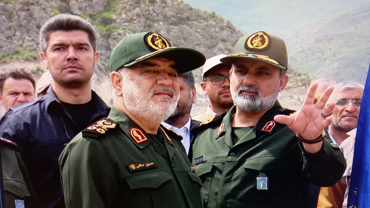 تاکید فرمانده سپاه بر تسریع در طرح تعریض جاده جلفا به کلاله تاکید فرمانده سپاه بر تسریع در طرح تعریض جاده جلفا به کلاله