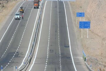 بهسازی آسفالت اتوبان زنجان - تبریز روی خط اجرا