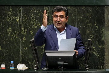 نماینده ساری: به تیم مذاکره کننده ایران خوشبین و مطمئن هستیم