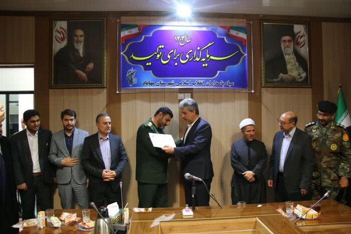 امام جمعه مهاباد: قدرت نظامی پشتیبان تیم مذاکره کنندگان است
