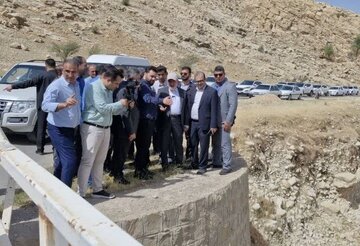 استاندار خوزستان بر افزایش استحکام پل دسترسی سرحانی به صیدون تاکید کرد