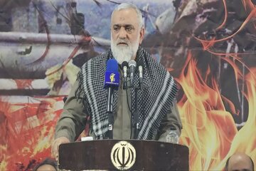 سردار نقدی: ایستادگی و مقاومت شرط نابودی استکبار است