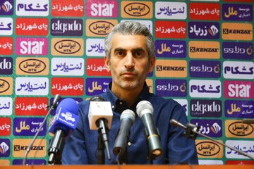 جباری: تلاش می‌کنم سرمربی استقلال بمانم/ بازیکنان مقصر نیستند
