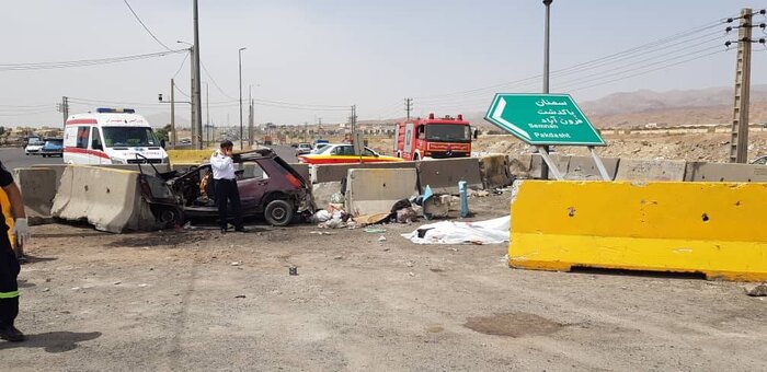 برخورد یک خودرو در جاده خاوران تهران با نیوجرسی؛ ۲ نفر جان باختند