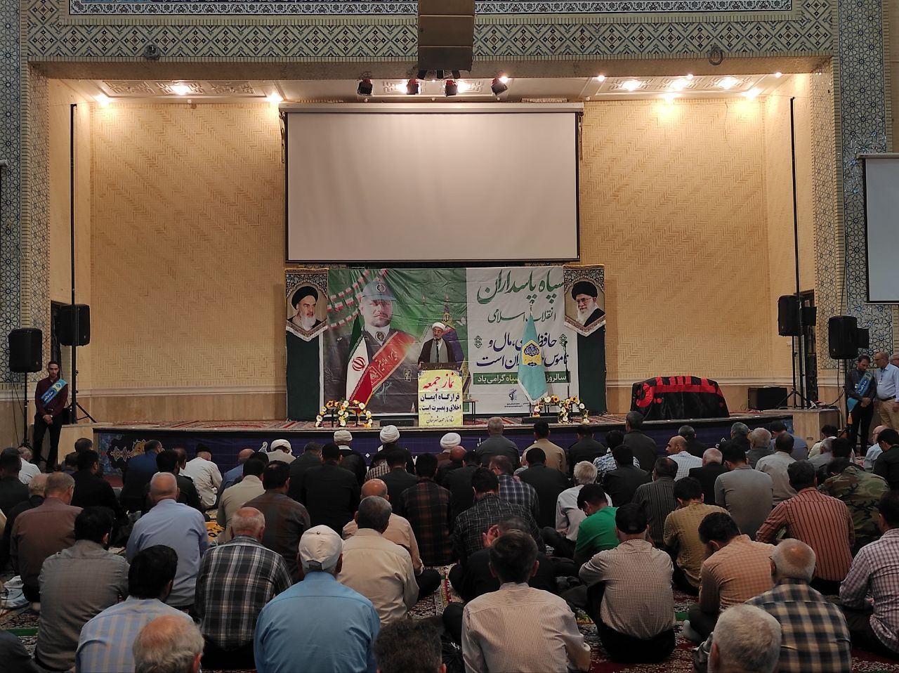 امام جمعه دزفول: دولت، حرکت خوبی در مذاکرات و اقتصاد دارد