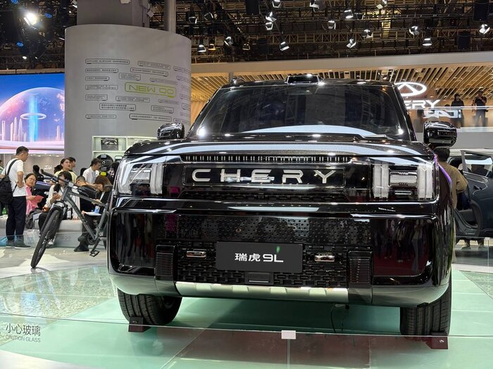 تنوع خودروها از هیبریدی تا پرنده خودران در نمایشگاه شانگهای