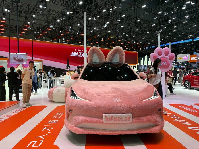تنوع خودروها از هیبریدی تا پرنده خودران در نمایشگاه شانگهای