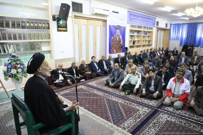 امام جمعه بیرجند: تفکر لیبرال دموکراسی بدترین آفت فرهنگ است