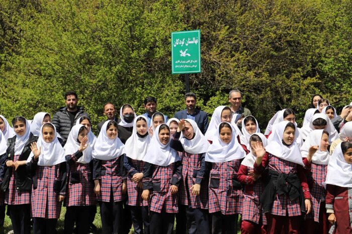 نهالستان کودک در منطقه جنگلی فندقلو نمین ایجاد شد