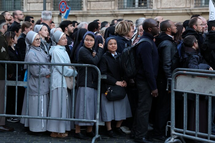 برگزاری مراسم تشییع پیکر پاپ فرانسیس با حضور مقامات جهان