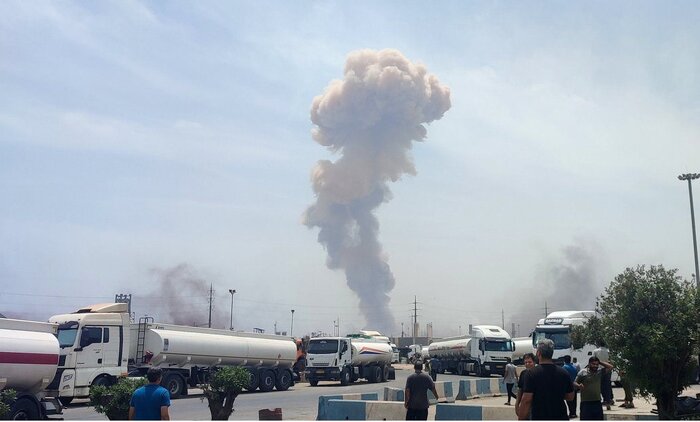 En actualización: Últimas noticias sobre la explosión en el puerto Shahid Rayaei de Bandar Abás