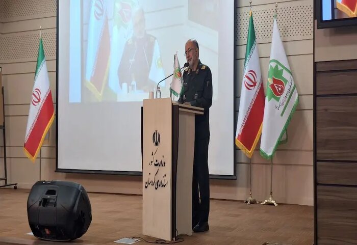 پیام شهدا با زبان هنر به جوانان منتقل شود