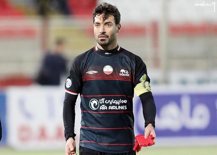 جنجالهای بیرانوند و خلیلزاده علیه قهرمانی تراکتور در روز قهرمانی زودهنگام لیورپول