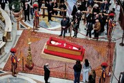السجاد الايراني الفاخر في مراسم تأبين البابا فرنسيس