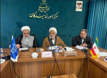 نماینده مجلس: بهترین اقدام در شرایط کنونی اختصاص منابع کشور به حل مشکلات اقتصادی است